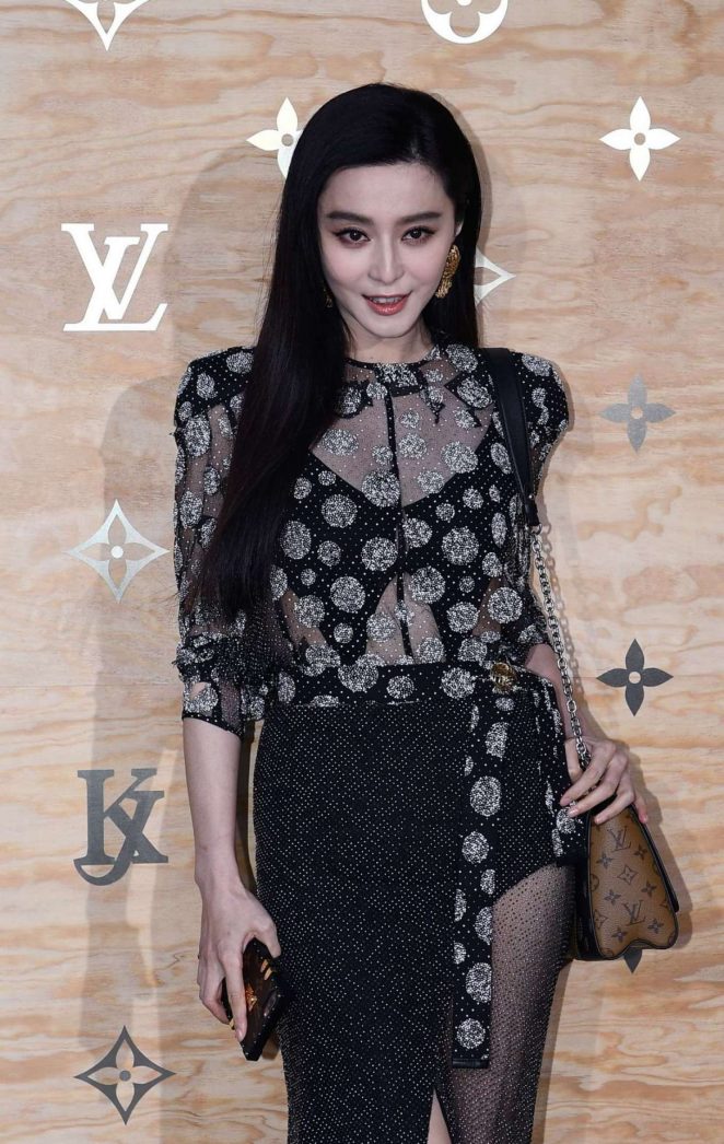 Fan Bingbing - Louis Vuitton & Jeff Koons Masters Collection Collaboration in Paris