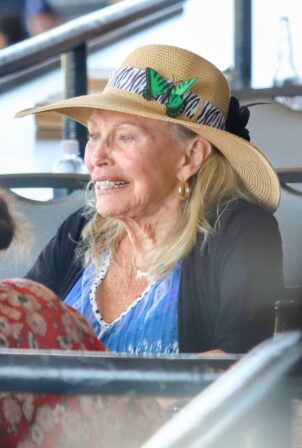 Faye Dunaway - Seen enjoying the horse races at Santa Anita Park