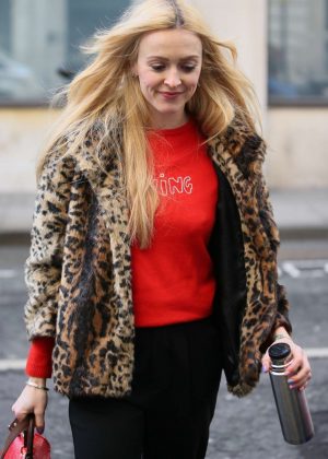 Fearne Cotton - Arriving at BBC Radio Two Studios in London