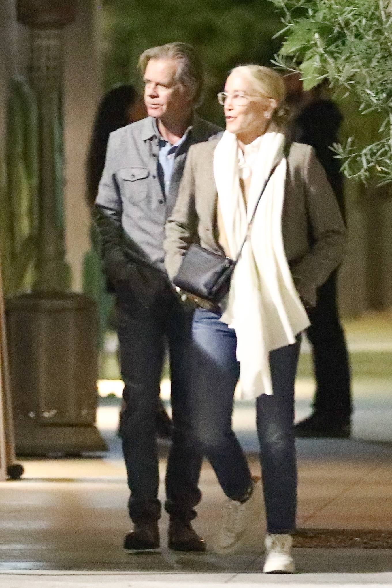 Felicity Huffman - With William H. Macy leaving a double date dinner in Hollywood