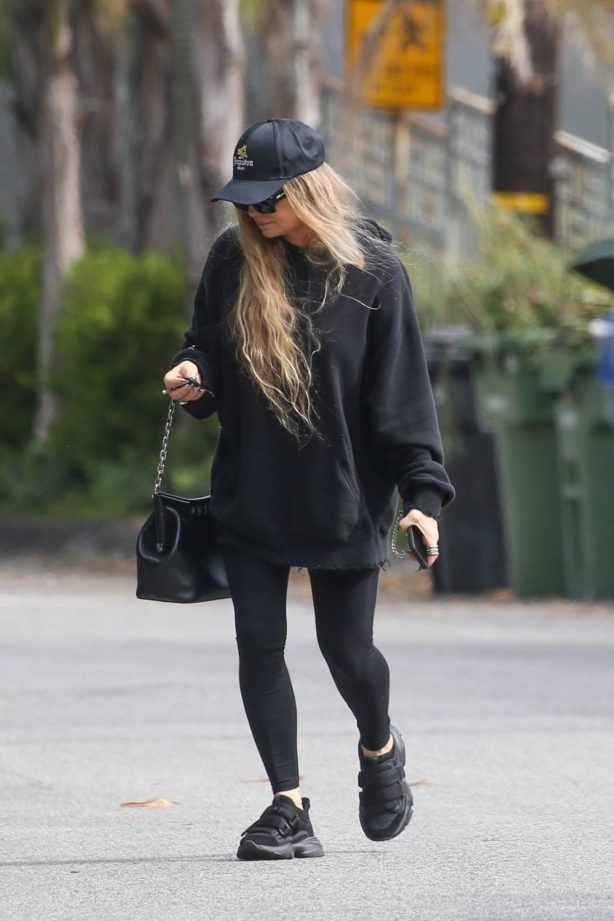 Fergie - Wearing an all black ensemble in Santa Monica