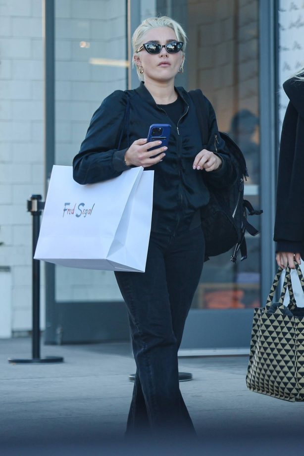 Florence Pugh - Shoppin at Fred Segal in Los Angeles