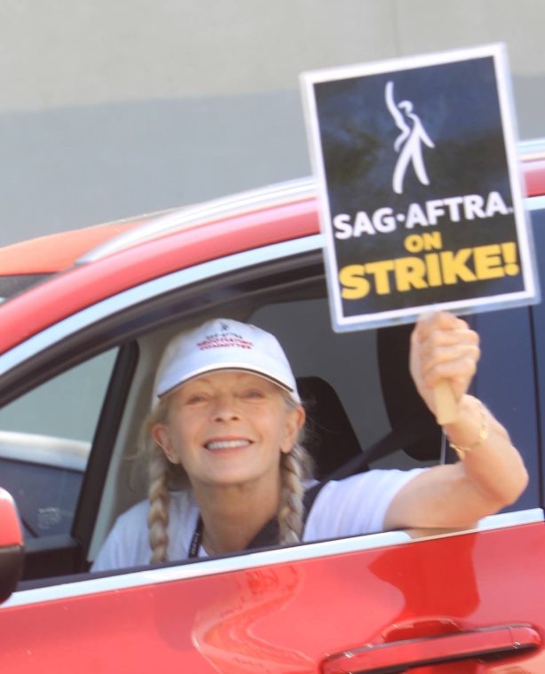 Frances Fisher - Pictured at the SAG Strike in Hollywood