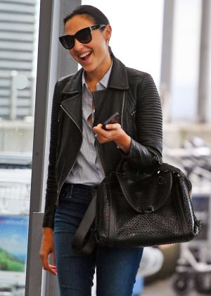 Gal Gadot catches a flight after filming 'Justice League' reshoots in London
