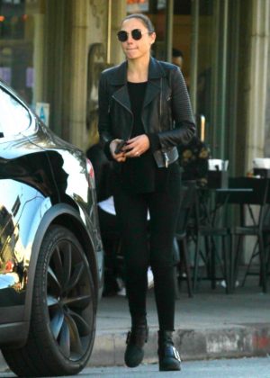 Gal Gadot - Leaving lunch with a friend in Los Angeles