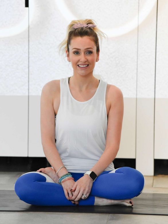 Gemma Merna - Arriving at a Yoga Class in Manchester