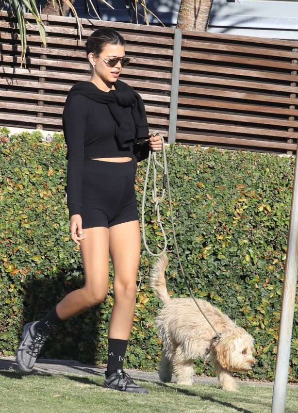 Georgia Fowler - Out with her pooch in Bondi