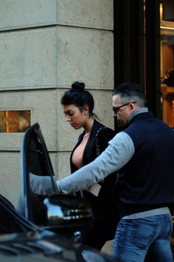 Georgina Rodriguez - Shopping candids in the center with bodyguard