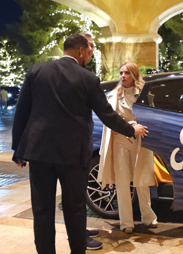 Geri Halliwell- Arrives back at her hotel after a late dinner in Las Vegas