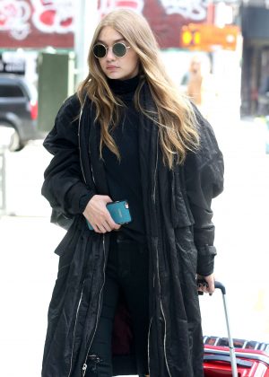 Gigi Hadid - Arrives at her Hotel in New York City