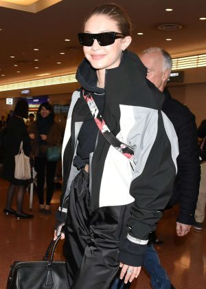 Gigi Hadid - Arrives in Tokyo