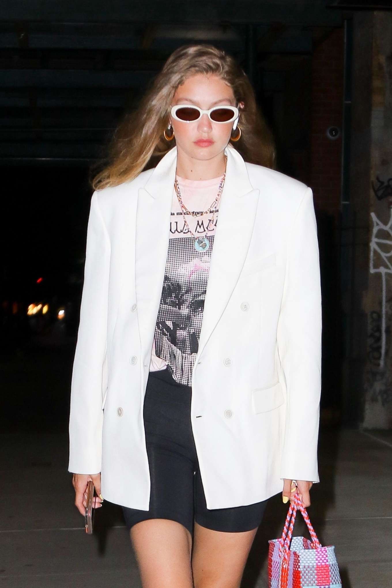 Gigi Hadid â€“ Spotted heading to dinner in NY