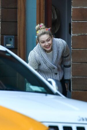 Gigi Hadid - Spotted in New York