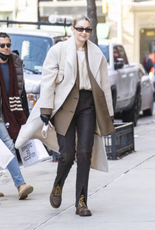 Gigi Hadid - Takes a walk in SoHo - New York