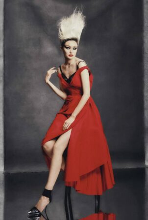 Gigi Hadid - Vogue Italy (September 2022)