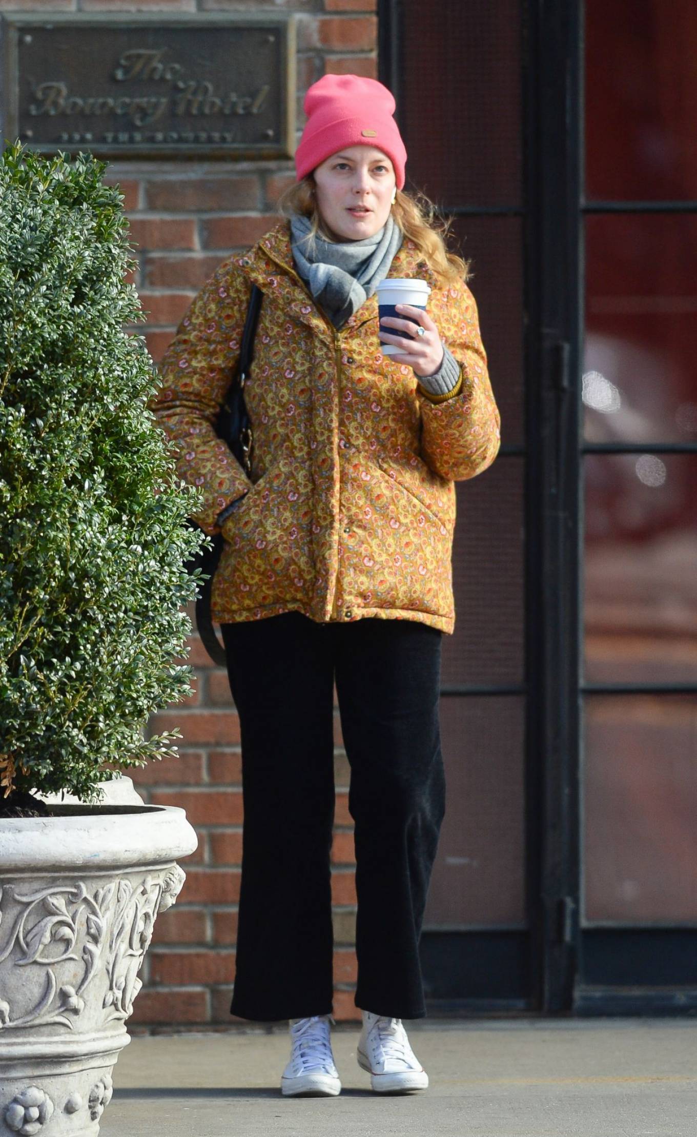 Gillian Jacobs - Out for Coffee in New York