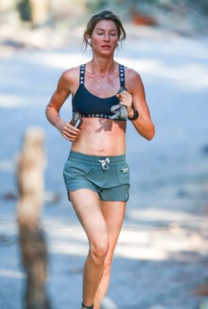 Gisele Bundchen - Out for a jog with her dog in Costa Rica