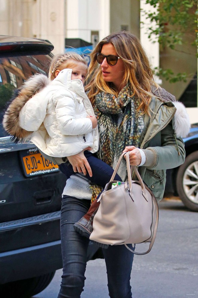 Gisele Bundchen out in NYC