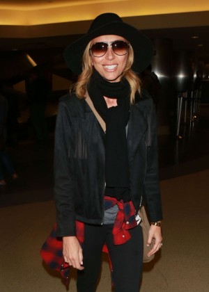 Giuliana Rancic - Arrives at LAX Airport in Los Angeles