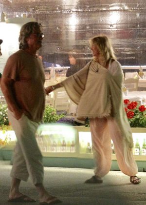 Goldie Hawn with Kurt Russell Out for dinner in Skiathos