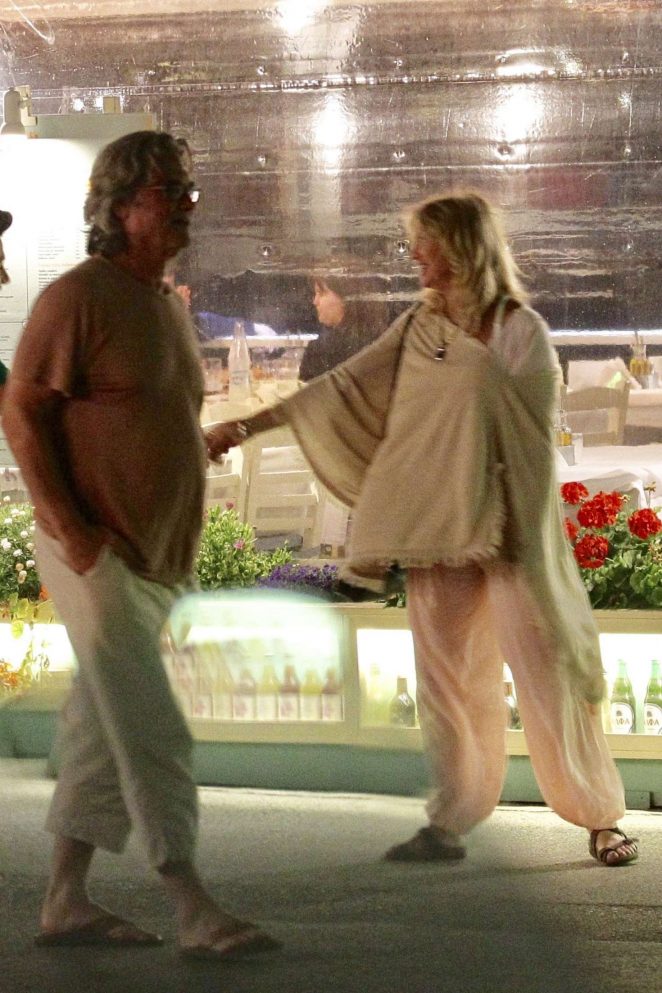 Goldie Hawn with Kurt Russell Out for dinner in Skiathos