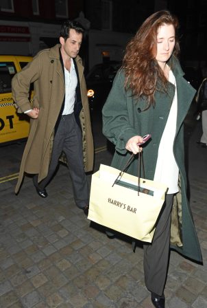 Grace Gummer - Leaving Harry's Bar in London