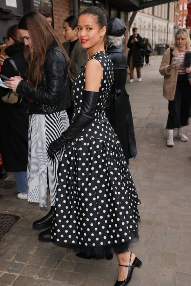 Gugu Mbatha-Raw - Dons a polka dot dress as she attends the Erdem Fashion Show