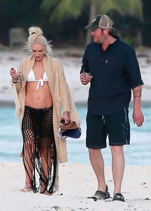 Gwen Stefani in Bikini Top in Playa del Carmen