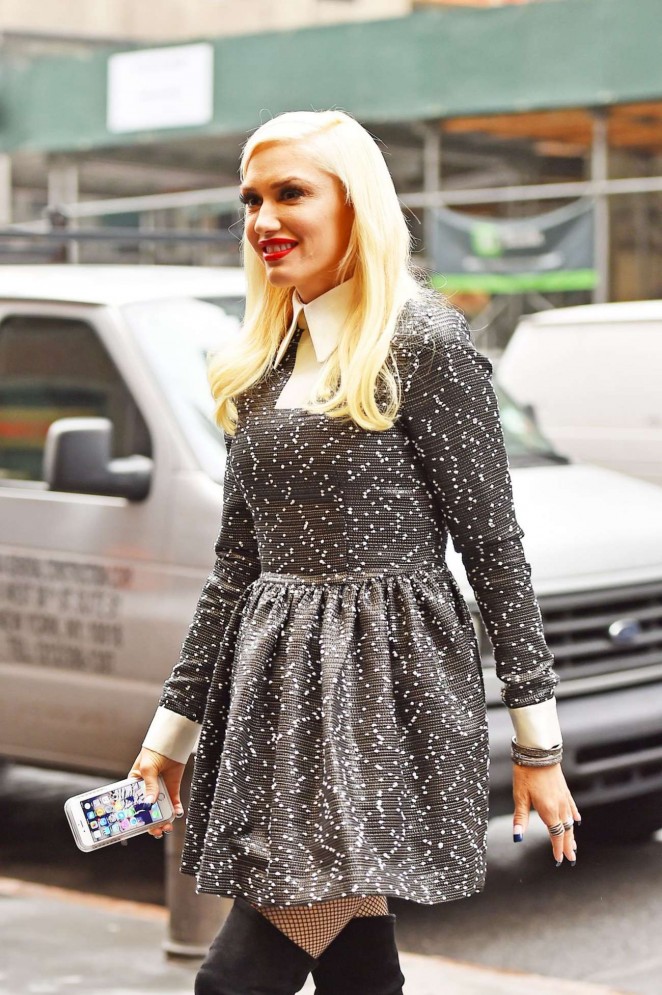 Gwen Stefani in Mini Dress Out in Manhattan