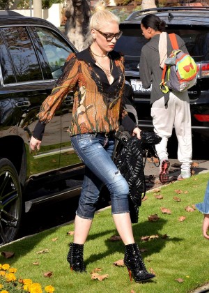 Gwen Stefani in Tight Jeans Out in Los Angeles