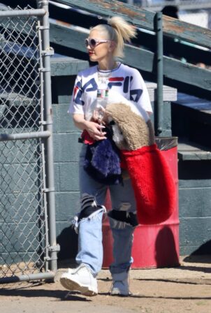 Gwen Stefani – In a camo while watching Zuma’s baseball