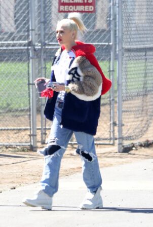 Gwen Stefani – Seen at her son Zuma baseball game