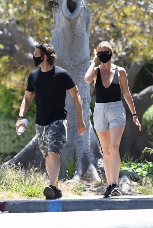 Gwyneth Paltrow and Brad Falchuk - Go out for an afternoon stroll in LA