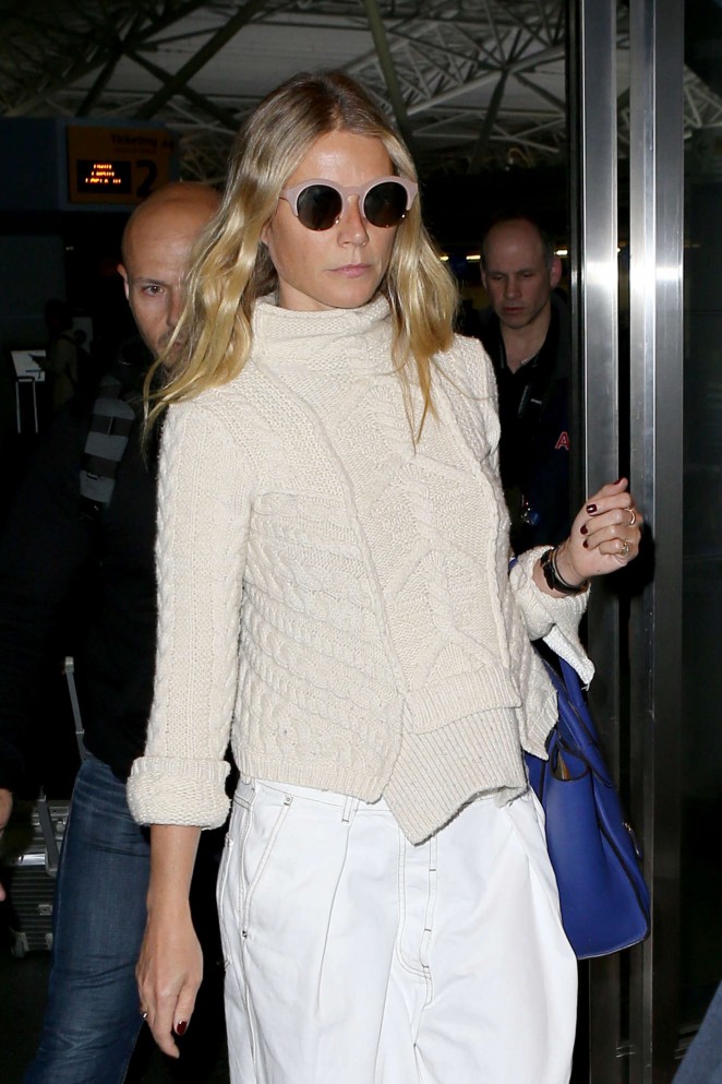 Gwyneth Paltrow - Arrives at JFK Airport in New York