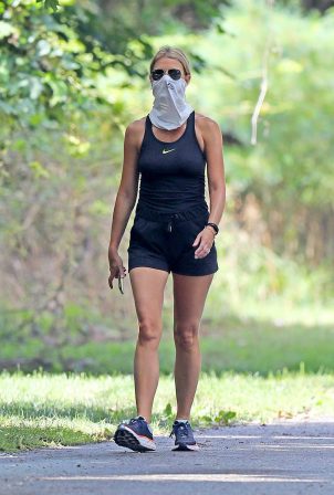 Gwyneth Paltrow - Out for a Walk in The Hamptons