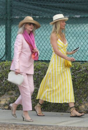 Gwyneth Paltrow - With Kate Hudson Attend graduation in Santa Monica
