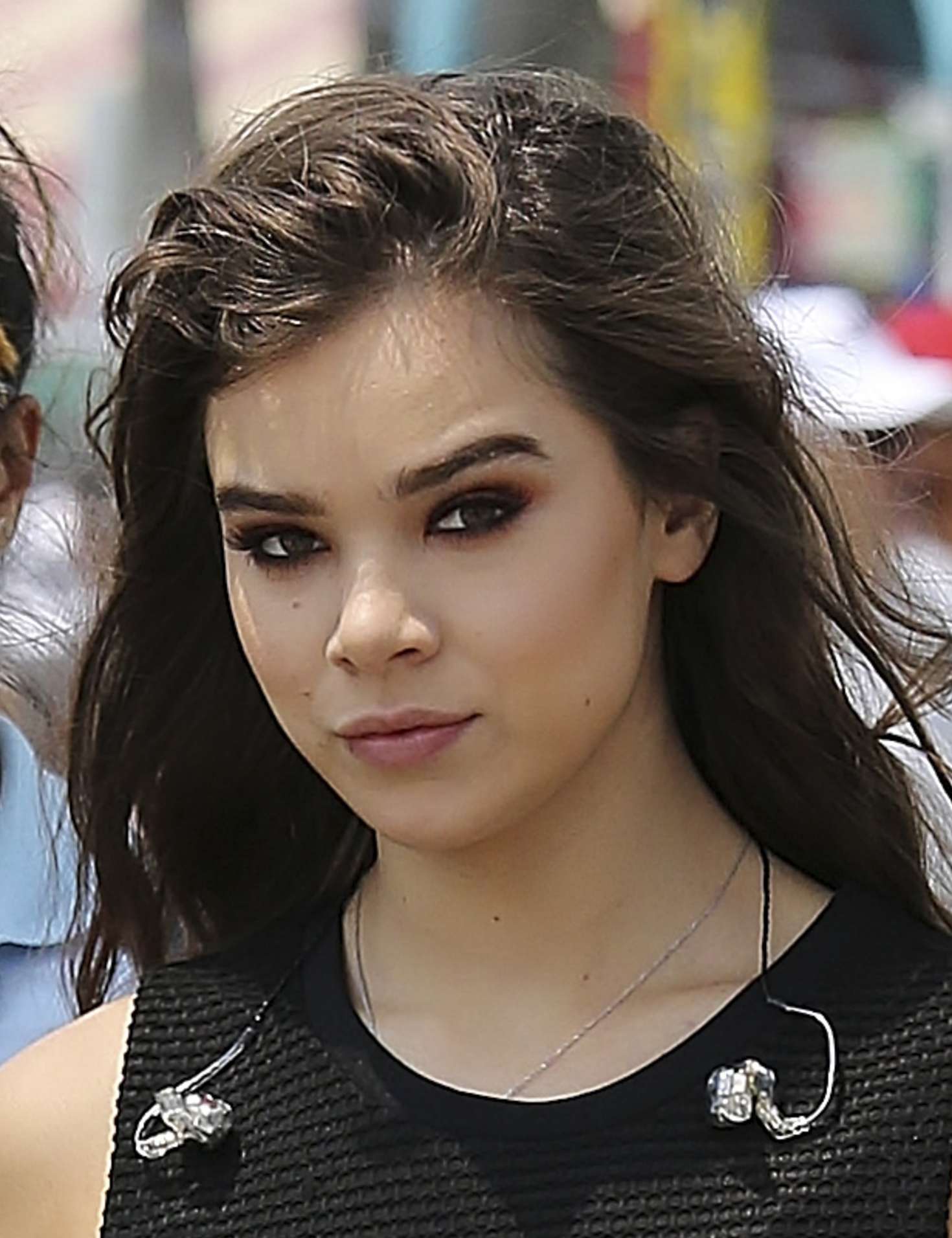 Index of /wp-content/uploads/photos/hailee-steinfeld/arriving-at-road ...