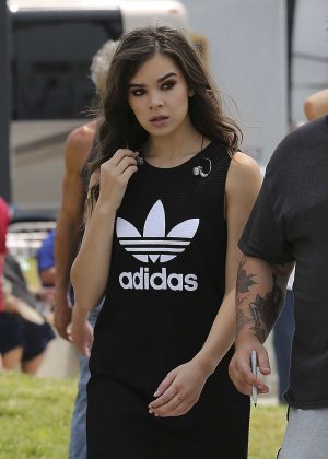 Hailee Steinfeld - Arriving at Road to Rio Event in Venice Beach