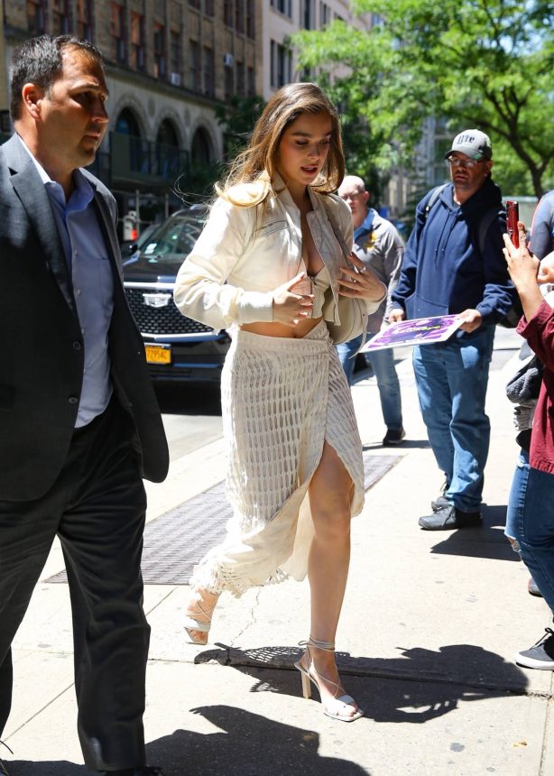 Hailee Steinfeld - Arriving at Tamron Hall in New York