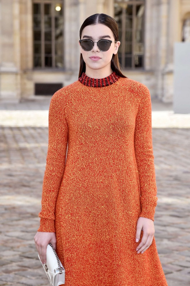 Hailee Steinfeld - Christian Dior Fashion Show 2015 in Paris