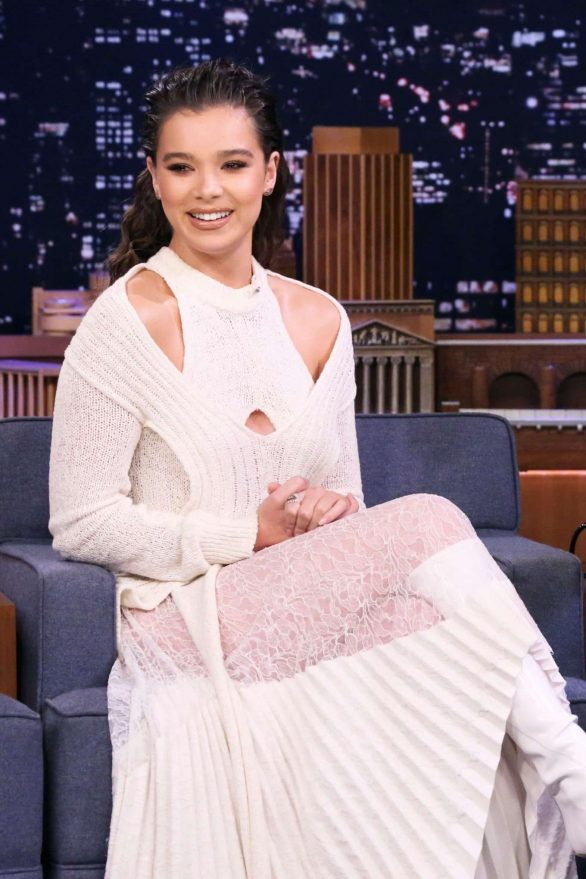 Hailee Steinfeld - On 'The Tonight Show Starring Jimmy Fallon' in NYC adds