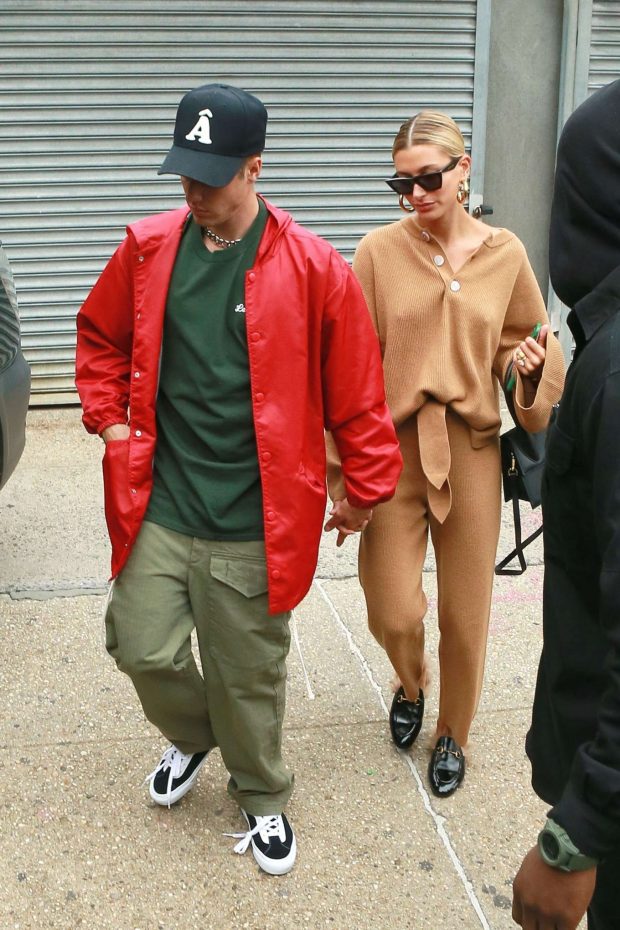Hailey Baldwin and Justin Bieber - Out for a lunch in NYC