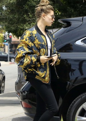 Hailey Baldwin at Andy LeCompte Salon in West Hollywood