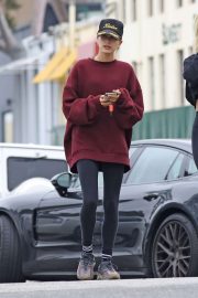 Hailey Baldwin - Leaves a pilates session in West Hollywood
