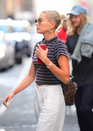 Hailey Baldwin - Out in New York
