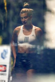 Hailey Baldwin - Pictured at the Dogpound Gym in Los Angeles