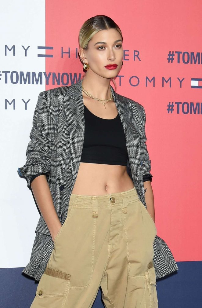 Hailey Baldwin - Tommy Hilfiger Presents 'Tokyo Icons' Photocall in Tokyo