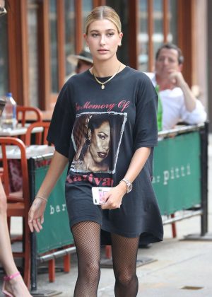 Hailey Baldwin wears an 'In Memory of Aaliyah' shirt out in New York