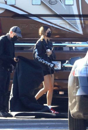 Hailey Bieber and Justin Bieber - Filming a music video in Los Angeles