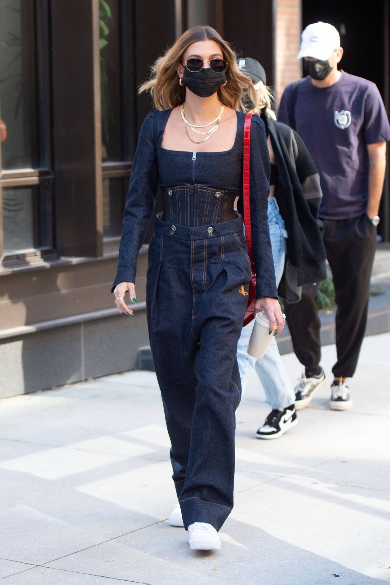 Hailey Bieber - Look stylish in New York City-12 | GotCeleb